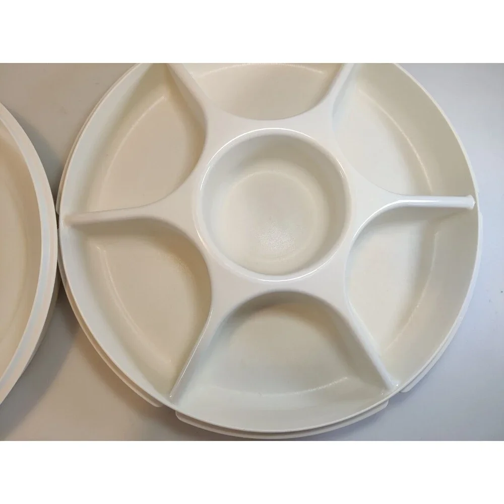 Vintage-Tupperware Serving Center Tray Almond Veggie 1665-3 With Lid 1666-1 USA